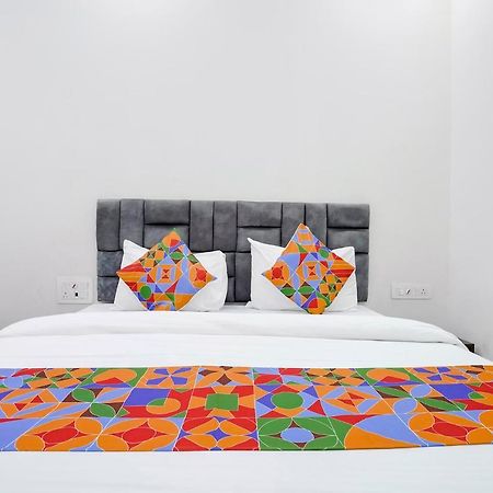 فندق Fabexpress Bhau Residency - Nr Mumbai International Airport المظهر الخارجي الصورة